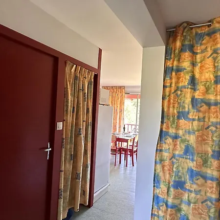 Le Mondarrain Apartment Souraide